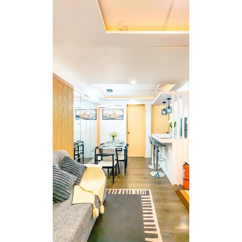 Urban Stay with Netflix KTV Wifi and Gym Park