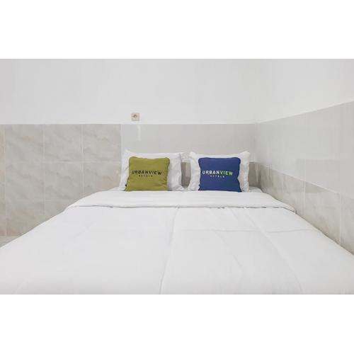 Urbanview Aurel House Cirebon