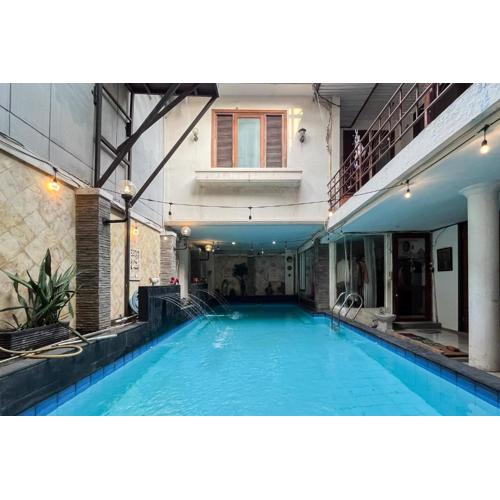 Urbanview de Dharmawangsa Suite Hotel