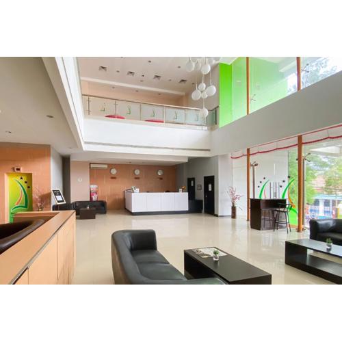 Urbanview Hotel Asyra Makassar