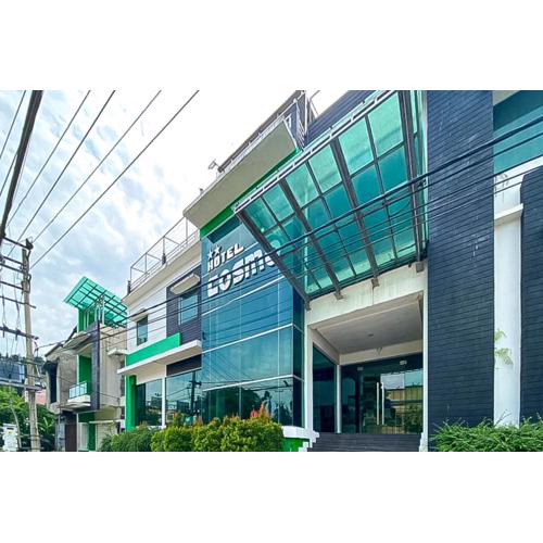 Urbanview Hotel Cosmo Jambi