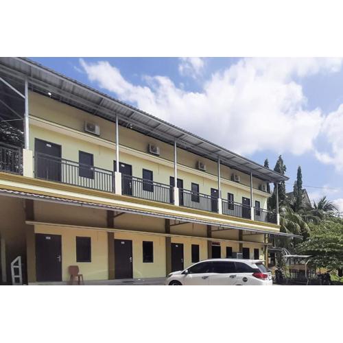 Urbanview Hotel Fira Syariah Muara Enim by RedDoorz