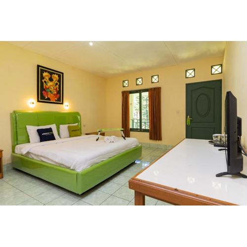 Urbanview Hotel Griya Astoeti 2 Cisarua Puncak