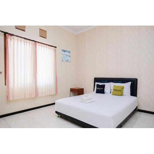 Urbanview Hotel Griya Surya Malang by RedDoorz