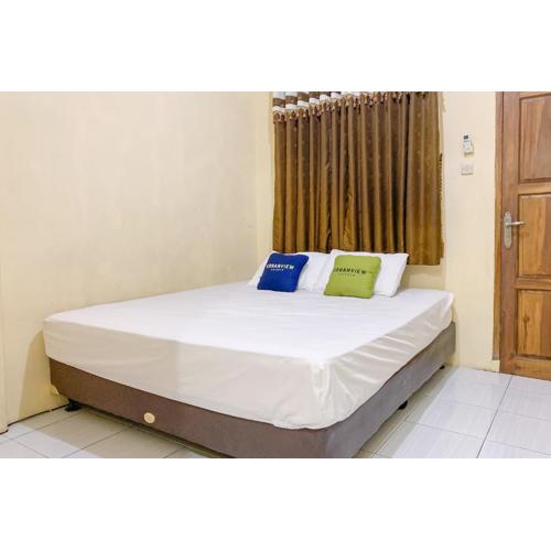 Urbanview Hotel Hikmah Syariah Majalengka