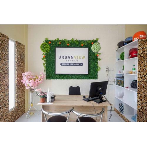 Urbanview Hotel Jogja City Mall
