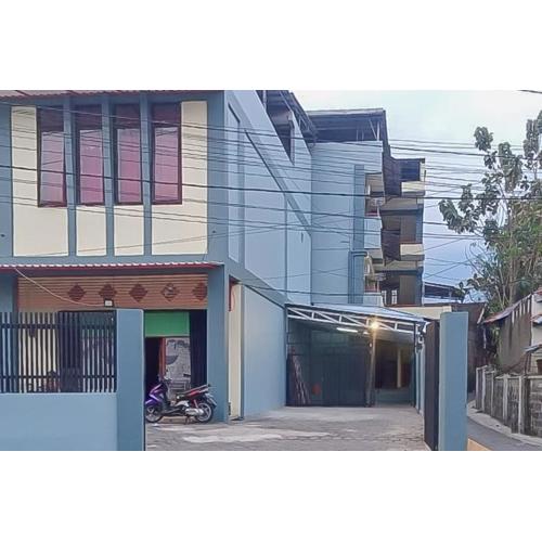 Urbanview Hotel Maharani Garut