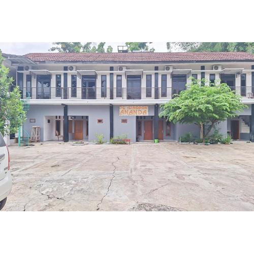 Urbanview Hotel Penginapan Ananda