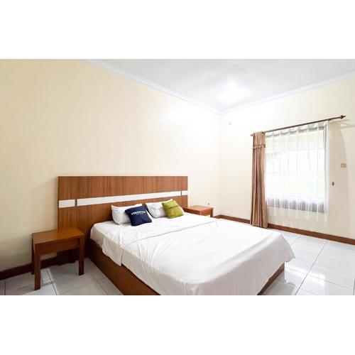 Urbanview Hotel Sabitha Kalijati Subang