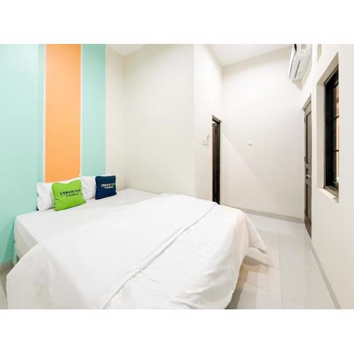 Urbanview Hotel Simple near Pakuwon Mall Jogja