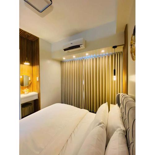 Urbanview Oasis at Air Residences