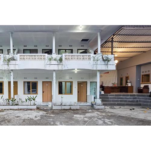 Urbanview Orchid Guest House