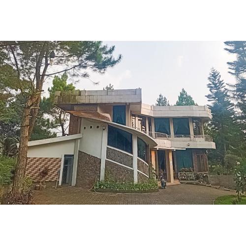 Urbanview Resort Syariah Batu Hijau Cilember Puncak