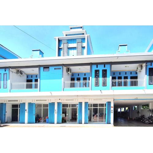 Urbanview The Halona near Jawa Timur Park 4