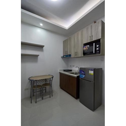 US Embassy & Bay Views at Grand Riviera with WiFi