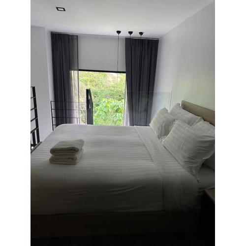 Utopia Naiharn Beach B17