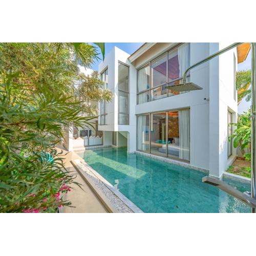 V183 Lux Pride Villas 3BR Private Pool Retreat
