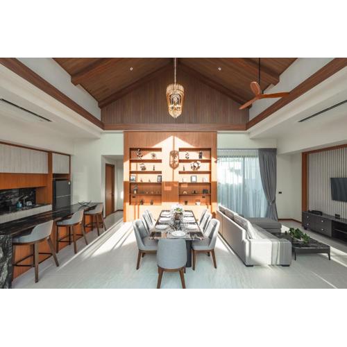 V186 Quiet Glamour Oasis 4BR Poolside Sanctuary