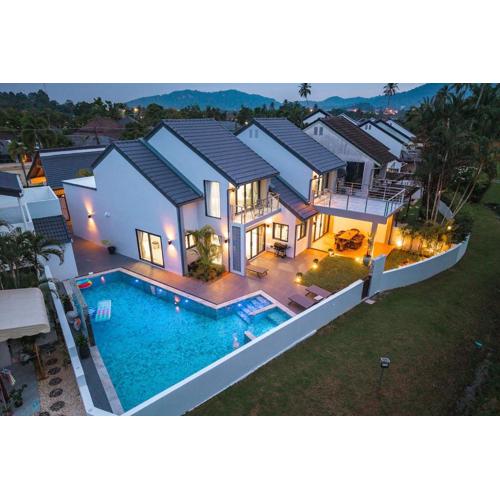 V192 Brand New Golf side 5BR Villa with Private Pool