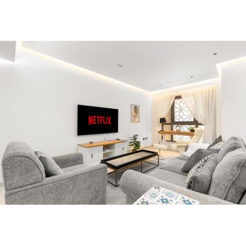 Vacay Lettings - Spacious 3 Bedroom at JBR walk