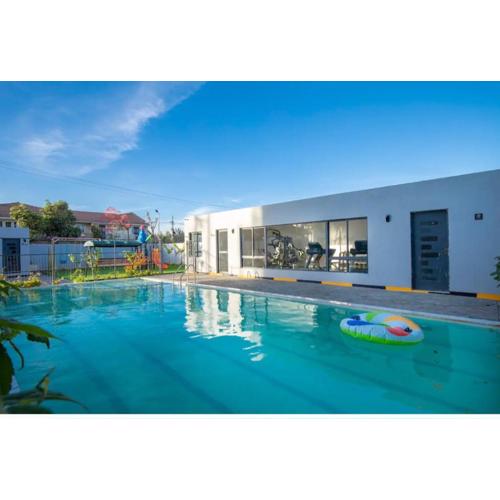 Valentines King Studio, Syokimau