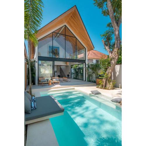 Vaya - Luxe & Stylish 3BR Villa Just Steps from the Beach