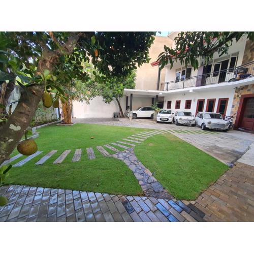 Veluna Residence & Homestay