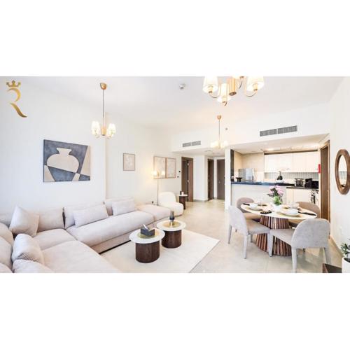 Vera Escape 2BR with Balcony in Al Raha