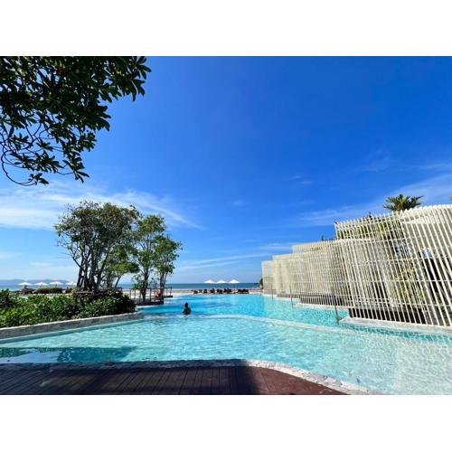 Veranda Residence Sea view By Thita