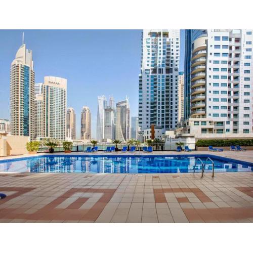 Very Convenient Apartment steps to Metro and Marina Mall Managed by SunnyHomes