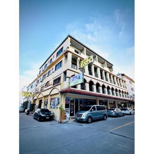 vibe inn walking street pattaya