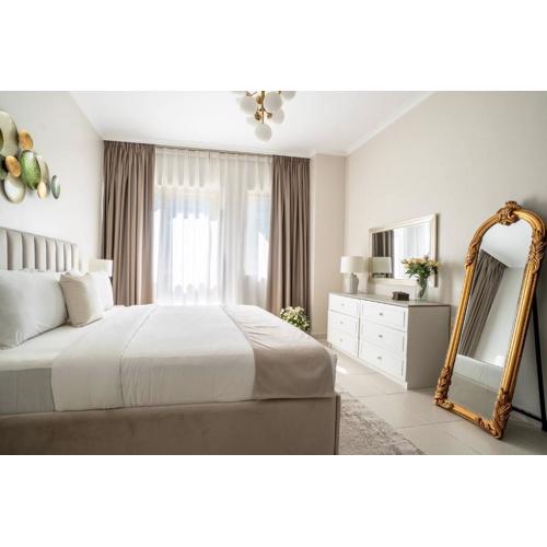 Vibrant 1br In Jbr, Top Location