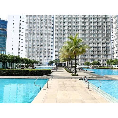 Vibrant Jazz Makati unit 2102 with balcony