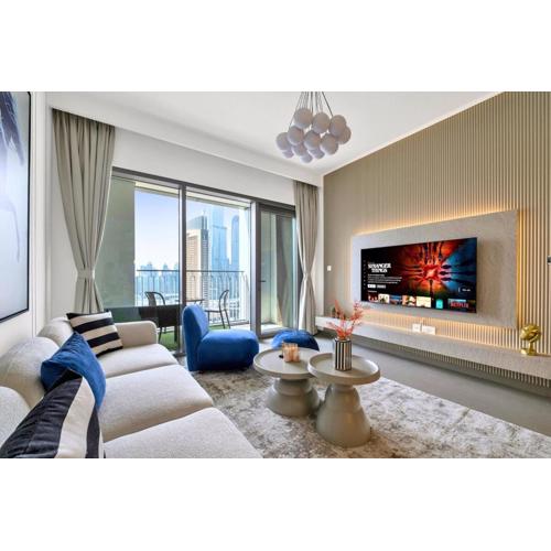 Vibrant Luxe Burj Khalifa Views-Dubai Mall Access by Maxx Value Homes