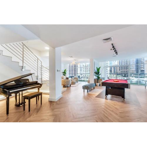 Vibrant Waterfront Duplex in Dubai Marina