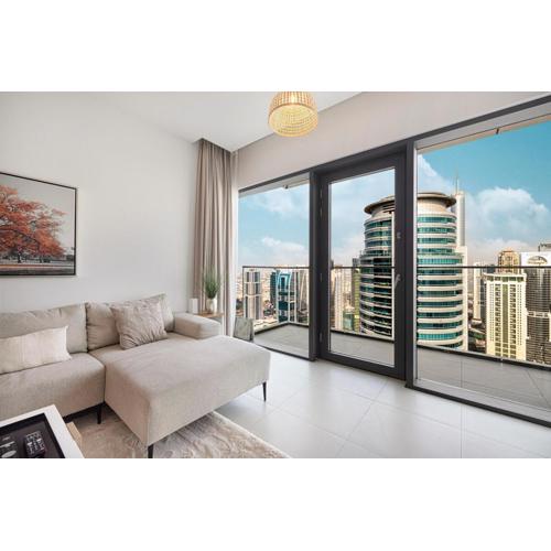 Vida Yacht Club Marina 2BDR Sky Suite