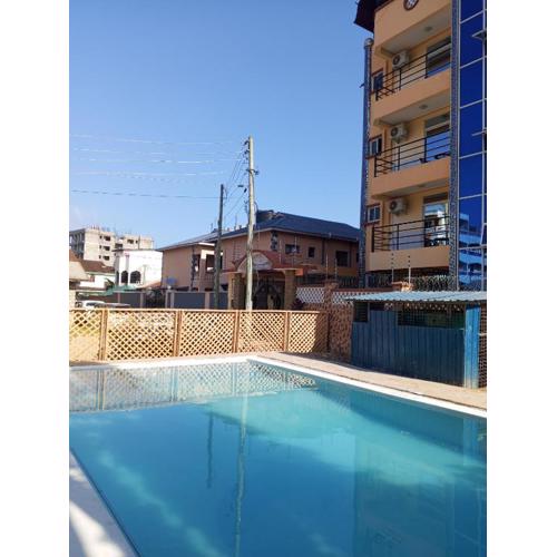 Vidzo Royal Inn Hotel