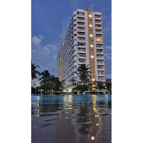 View Talay 1B Apartments