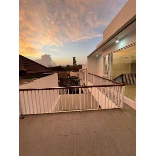 villa 3 bedroom near GWK Statue