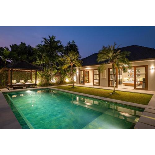 Villa 500m2 with 14m Pool, BBQ, Pinball - Seminyak