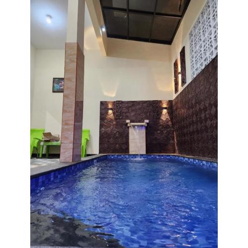 Villa 705 Rooftop 3 Lantai Private Pool , 4 Bedroom & 4 Extra Bed