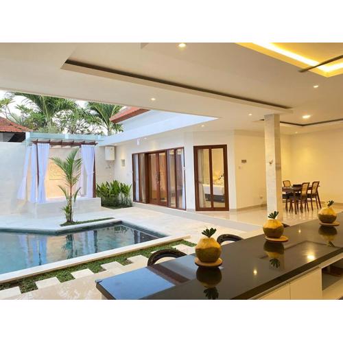 Villa Akmali Umalas 2BR with Private Pool & Jacuzzi