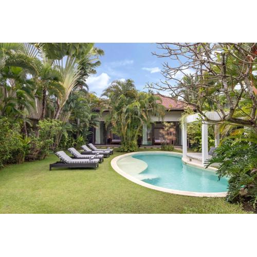 Villa Alice by Villa Finder