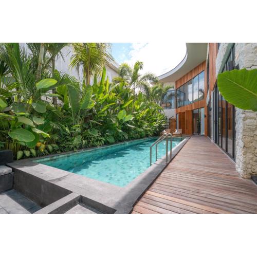 Villa Amanora & Amaluna - 2 Stunning Villas, 9 Bedrooms for Groups