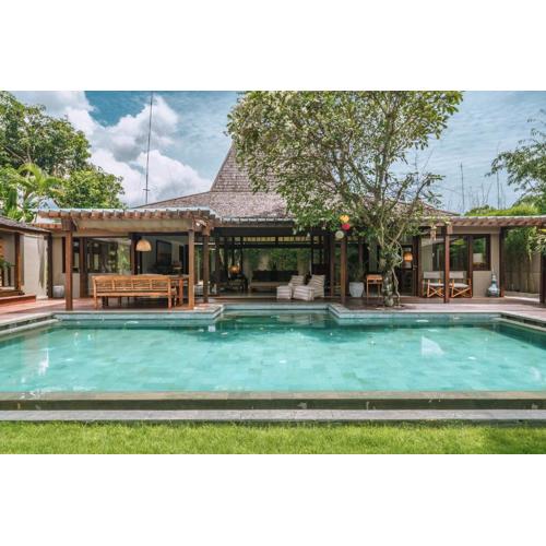 Villa Amore - Elegant 4-br Villa close to the beach