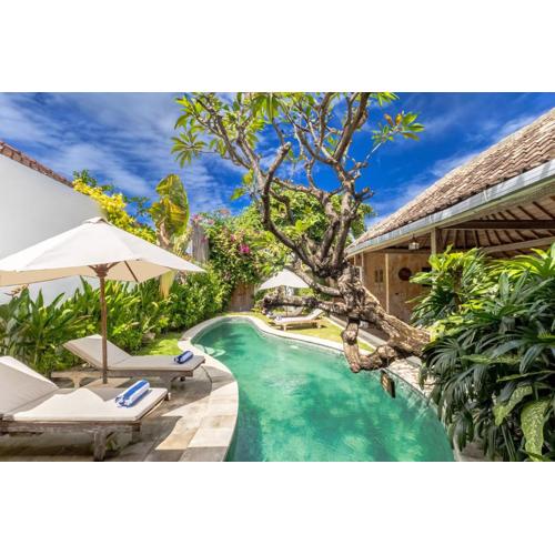 Villa Amsa - Tropical Paradise in Seminyak Center