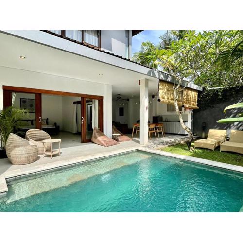 VILLA ANER walking distance to the beach