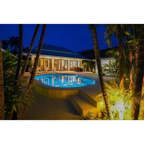 Villa Ayan, Amazing Pool, 2 bedrooms Near Nai harn Beach