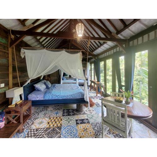 Villa Batari - Artsy Joglo - Private Swimming Pool