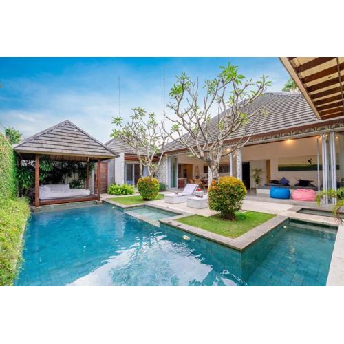 Villa Becca 4 Bedroom at Seminyak near to the Beach